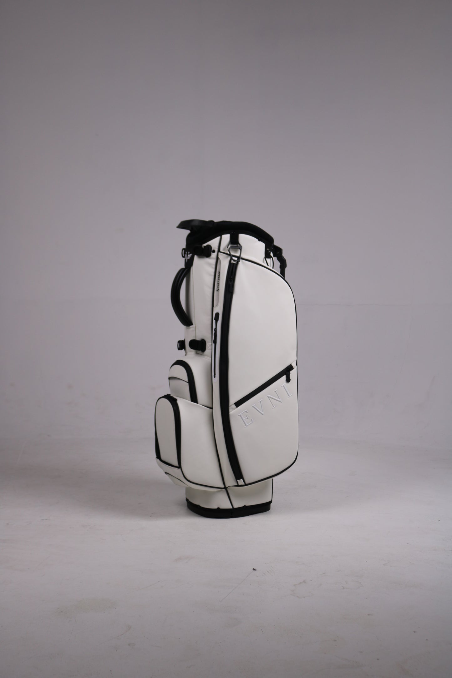 EV2 WHITE GOLF BAG